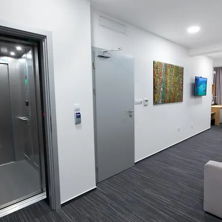 Ala 4* Bystrice nad Pernstejnem