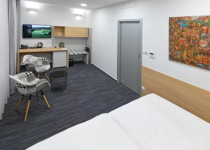 Ala Hotel Bystrice nad Pernstejnem